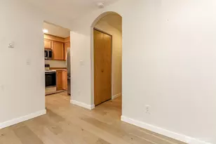 17311 119th Ln SE J, Renton, WA 98058 - Photo 10