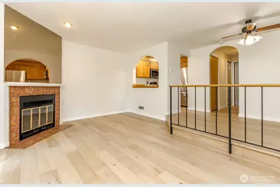 17311 119th Ln SE J#3, Renton, WA 98058 - Photo 14