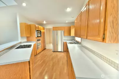 5227 108th Street SW, Mukilteo, WA 98275 - Photo 8