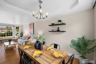 706 Bremerton Place NE, Renton, WA 98059 - Photo 8