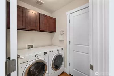 706 Bremerton Place NE, Renton, WA 98059 - Photo 20