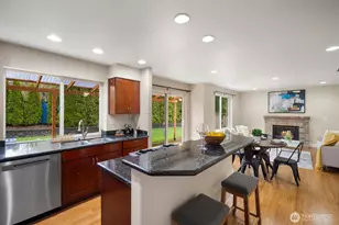 706 Bremerton Pl NE, Renton, WA 98059 - Photo 10