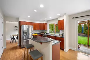 706 Bremerton Pl NE, Renton, WA 98059 - Photo 14