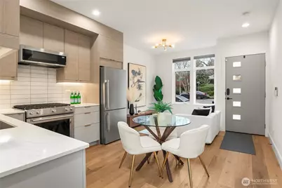 4758 Greenlake Way N, Seattle, WA 98103 - Photo 10