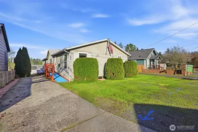 1003 Lord Street, Kelso, WA 98626 - Photo 2