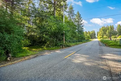 24404 122nd Avenue E, Graham, WA 98338 - Photo 2