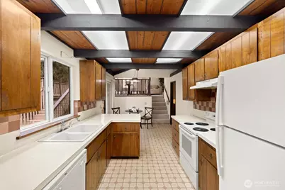 8320 121st Street E, Puyallup, WA 98373 - Photo 8