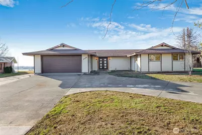 306 N Crestview Drive, Moses Lake, WA 98837 - Photo 2