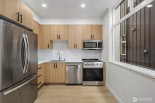 546 S Cloverdale St, Seattle, WA 98108 - Photo 10