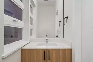 548 S Cloverdale St, Seattle, WA 98108 - Photo 22