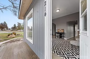 214 Hamilton St, Mansfield, WA 98830 - Photo 2