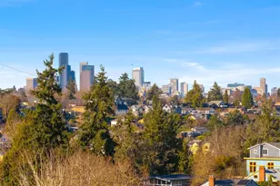 4705 S Oregon St, Seattle, WA 98118 - Photo 4