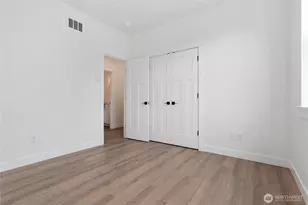 412 W 4th St, Everson, WA 98247 - Photo 10