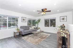 2644 SW 112th St, Seattle, WA 98146 - Photo 4