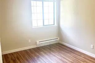 10018 Golden Given Rd E, Tacoma, WA 98445 - Photo 4