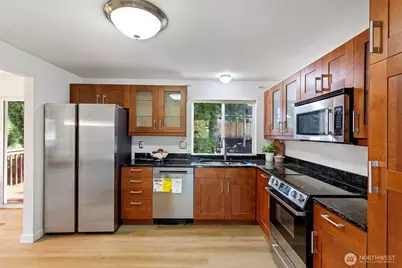 17714 160th Avenue SE, Renton, WA 98058 - Photo 8