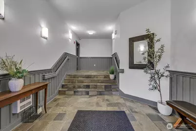 18 Dravus Street #207, Seattle, WA 98109 - Photo 34