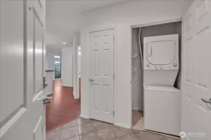 18 Dravus St, Seattle, WA 98109 - Photo 4