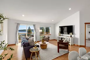 8498 Illahee Road NE, Bremerton, WA 98311 - Photo 10