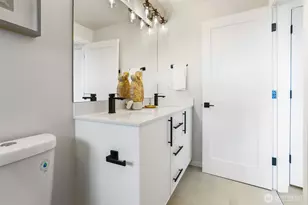 840 NW 50th St, Seattle, WA 98107 - Photo 18