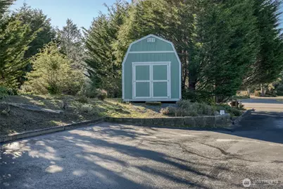 598 Mount Olympus Avenue SE, Ocean Shores, WA 98569 - Photo 32