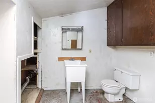 910 E 7th St, Port Angeles, WA 98362 - Photo 16