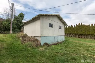 910 E 7th St, Port Angeles, WA 98362 - Photo 32