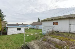 910 E 7th St, Port Angeles, WA 98362 - Photo 30