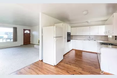 910 E 7th Street, Port Angeles, WA 98362 - Photo 6