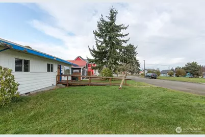 910 E 7th Street, Port Angeles, WA 98362 - Photo 24