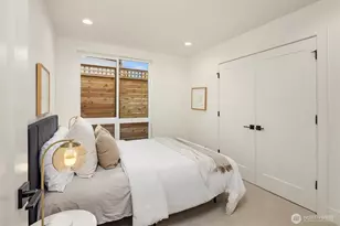 4421 2nd Ave NE, Seattle, WA 98105 - Photo 4