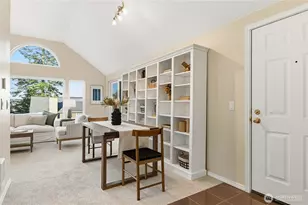 467 Newton St, Seattle, WA 98109 - Photo 8