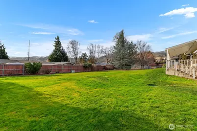 1705 Norman Street, Wenatchee, WA 98801 - Photo 38