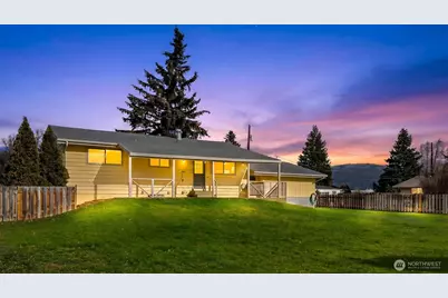 1705 Norman Street, Wenatchee, WA 98801 - Photo 2