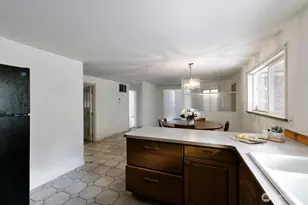 16107 81st Pl NE, Kenmore, WA 98028 - Photo 10