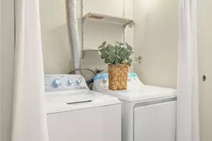 717 122nd Ave NE, Bellevue, WA 98005 - Photo 14