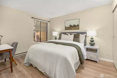 717 122nd Avenue NE #B1, Bellevue, WA 98005 - Photo 12