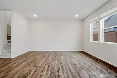 11002 Emmons Court E, Puyallup, WA 98374 - Photo 4