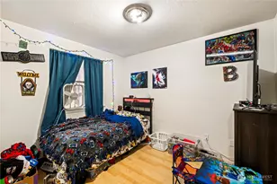 10425 Holly Dr, Everett, WA 98204 - Photo 16