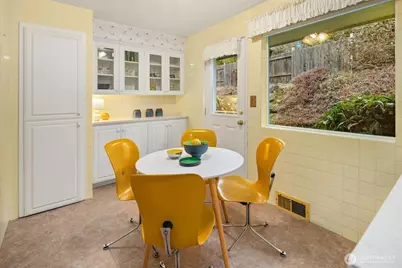 2510 W Armour Street, Seattle, WA 98199 - Photo 14