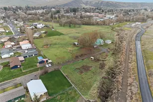 244 E Camp Rd, Waitsburg, WA 99361 - Photo 38