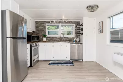 2500 Samish Way #13, Bellingham, WA 98229 - Photo 2