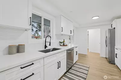 13107 Military Road S, SeaTac, WA 98168 - Photo 12