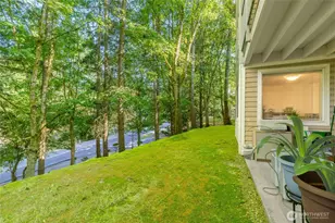 19230 Forest Park Dr NE, Seattle, WA 98155 - Photo 22