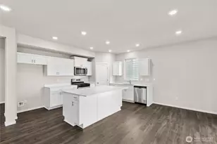 10766 188 St E, Puyallup, WA 98374 - Photo 8