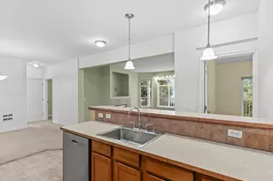 20028 15th Ave NE, Shoreline, WA 98155 - Photo 8