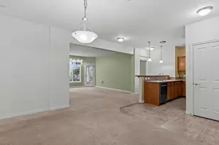 20028 15th Ave NE, Shoreline, WA 98155 - Photo 2