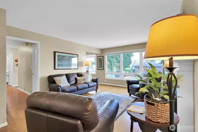 19041 21st Avenue NW, Shoreline, WA 98177 - Photo 6