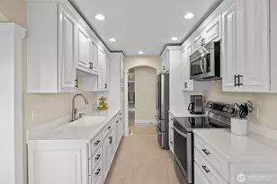 1527 California Ave SW, Seattle, WA 98116 - Photo 18