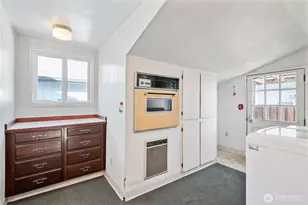 136 SW 3rd Ave, Castle Rock, WA 98611 - Photo 10